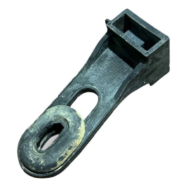 Suporte Fixaçao Radiador Fiat Strada 2008 2009 2010 2011