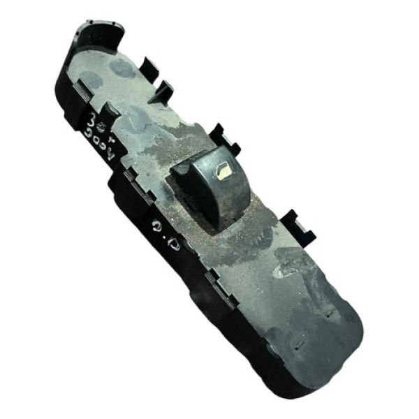 Botão Vidro Dianteiro Direito Peugeot 307 2004 2005 96351625