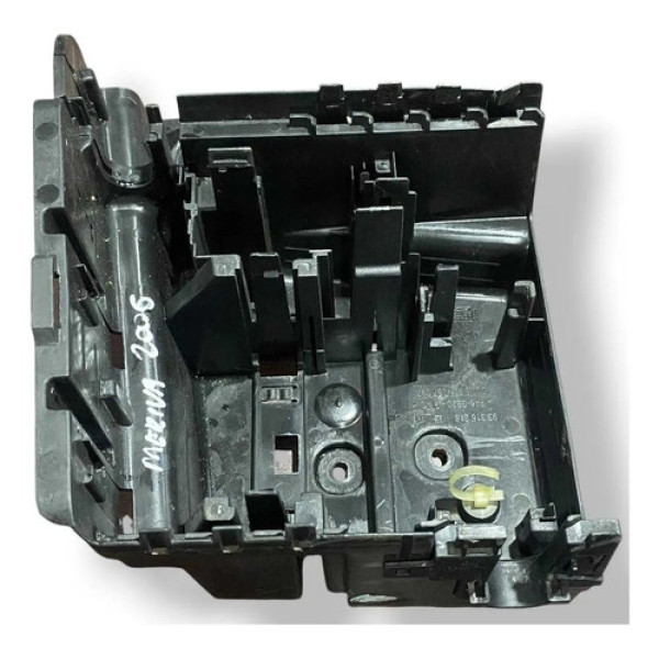 Suporte Caixa Fusivel Rele Chevrolet Meriva 2008 93316218