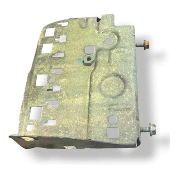 Tampa Suporte Caixa Bateria Fiat Strada 2008 2009 2010 2011