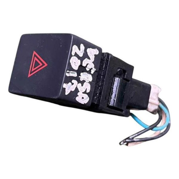 Botão Pisca Alerta Nissan March Versa 2015/2020 06019 Preto
