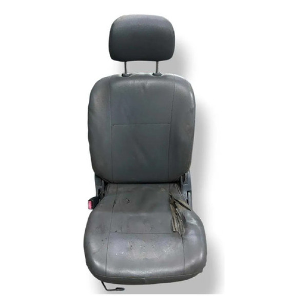 Banco Dianteiro Esquerdo Nissan Frontier 2005 Detalhe Cinza