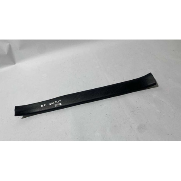  Soleira Dianteira Direita Toyota  Corolla Xei 16 6791302360 Preto