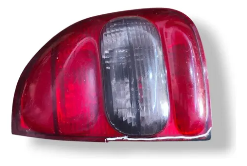 Lanterna Direita Chevrolet Corsa Classic 1999 2000 Detalhe Direito/passageiro Vermelho