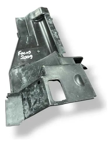 Defletor Radiador Esquerda Ford Focus 2009 2010 3m5110b738