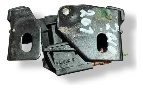 Batente Tampa Traseira Peugeot 207 2010 2011 2012 2013 2014 Vermelho