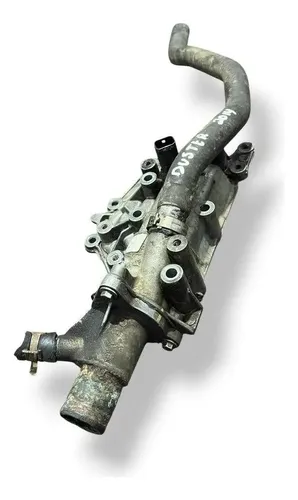 Carcaça Válvula Termostática Renault Duster 2014 8200338668