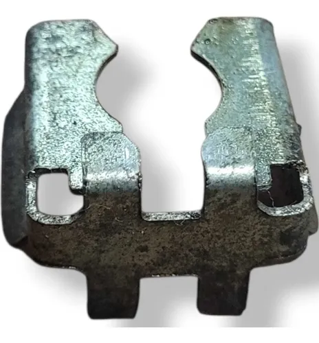 Trava Bico Injetor Fiat Stilo 1.8 2003 2004 2005 2006 2007 220v