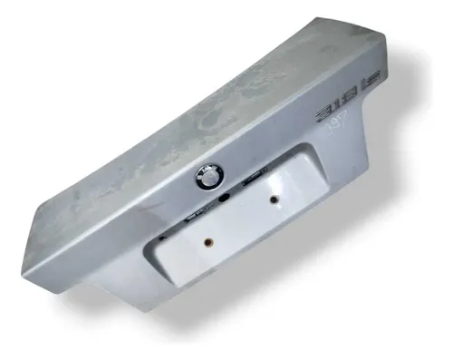 Tampa Traseira Porta Malas Bmw 318i - 1997 1998 1999 2000 Prateado