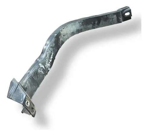 Guia Para-choque Esquerdo Fiat Strada  2009 2010 2011 2012