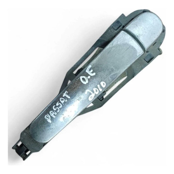 Maçaneta Externa Dianteira Esquerda Vw Passat 2008 A 2010  Dianteira