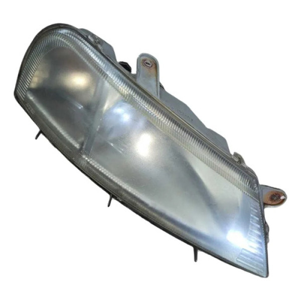 Farol Dianteiro Direito 1.0 Chevrolet Celta 2003 1100094 Direito/passageiro