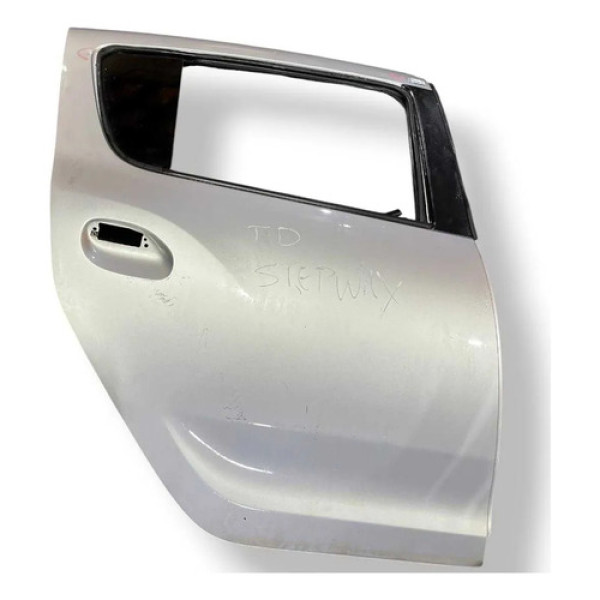 Porta Traseira Direita Renault Stepway 2018 A 2020 Detalhe Traseira Direito Prateado