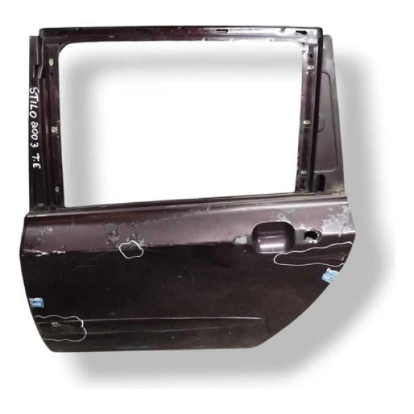 Porta Traseira Esquerda Fiat Stilo 1.8 - 2003 A 2005 Detalhe Traseira Esquerdo Vermelho