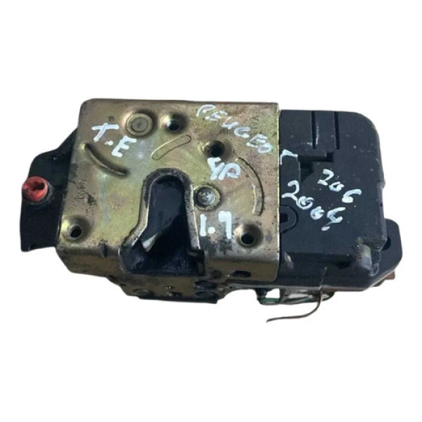 Fechadura Porta Traseira Esquerda Peugeot 206 4p 2001 A 2004