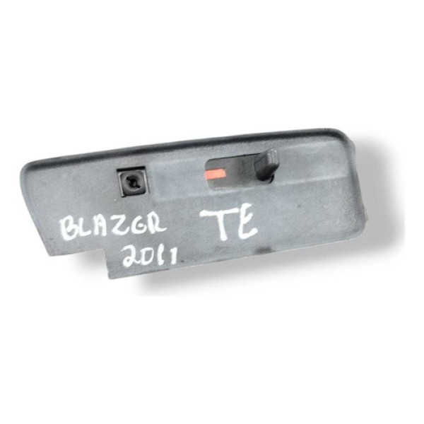 Moldura Trava Porta Traseira Esquerda Blazer 2010 15689173 Preto