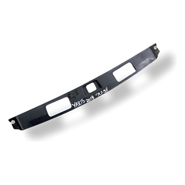 Moldura Luz Placa Tampa Tras  Toyota Yaris 2019 768010da30 Branco