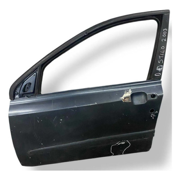 Porta Dianteira Esquerda Fiat Stilo 1.8 2003 A 2005 Detalhe Dianteira Esquerdo Cinza