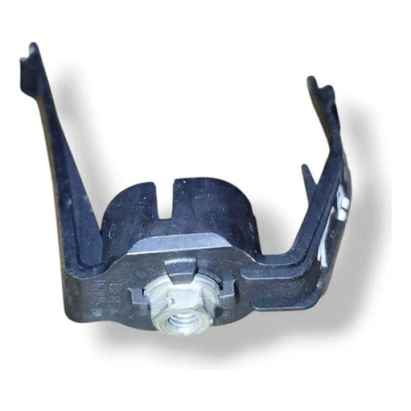 Suporte Fixação Lanterna Tampa Traseira A4 2010 16701500