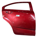 Porta Traseira Direita Chevrolet Sonic Sedán 2012 Detalhe Traseira Esquerda Vermelho