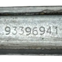 Trilho Guia Vidro Porta Dianteira Dir Zafira 2008 93396941 Prateado