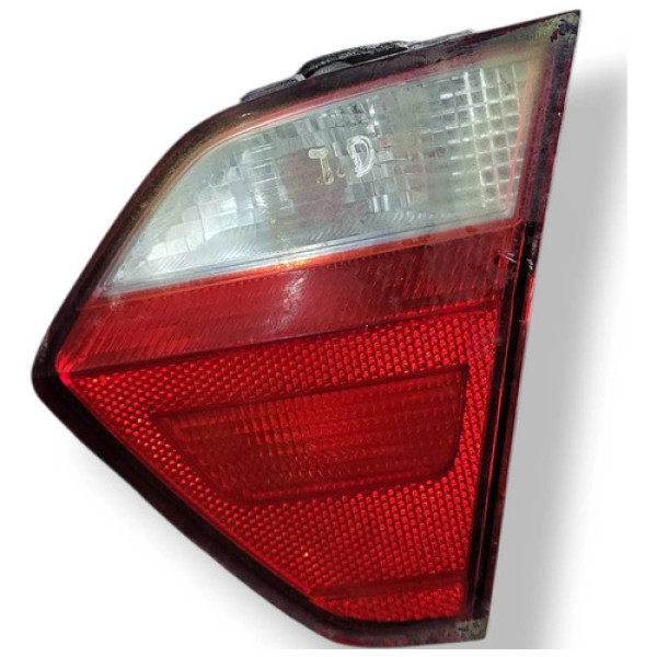 Lanterna Tampa Traseira Direita Vw Voyage 2014 5u5945094b Direito/passageiro Vermelho