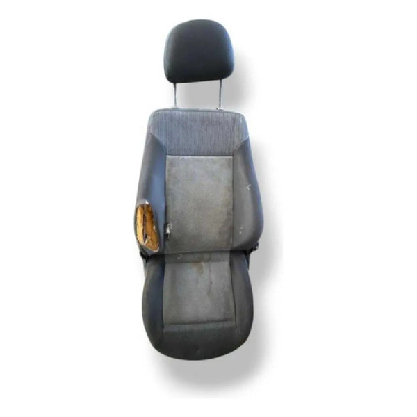 Banco Dianteiro Direito Volkswagen Voyage 2014 2015 Detalhe Preto