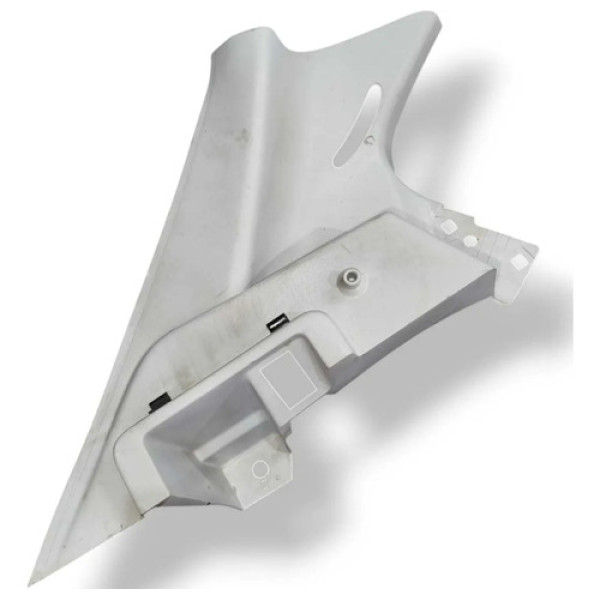 Moldura Esquerda Tampão Bagagito Chevrolet Onix 52088983 Branco