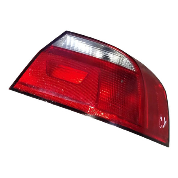Lanterna Direita  Volkswagen Voyage 2013 2014 15 Detalhe Direito/passageiro Vermelho