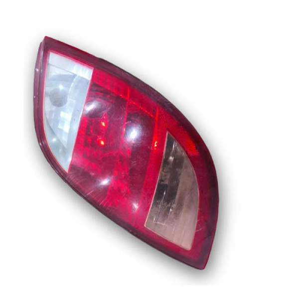 Lanterna Direita Ford Ka 1999 2000 2001 2002 2003 A 2007 Direito/passageiro Vermelho