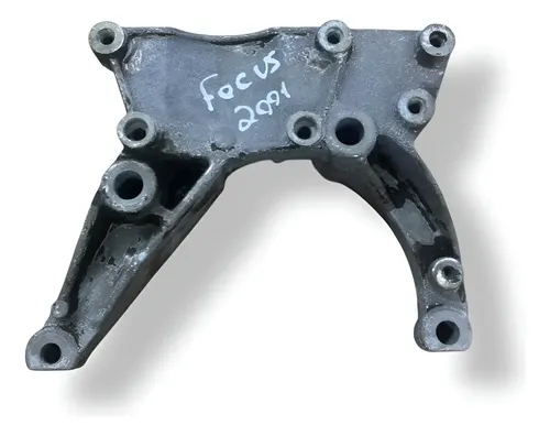 Suporte Bomba Hidráulica Ford Focus 2001 2002  97bb3k738ca