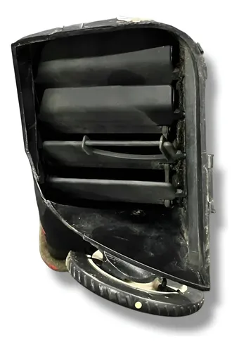 Difusor De Ar Lateral Direito Peugeot 207 2005 9683399780