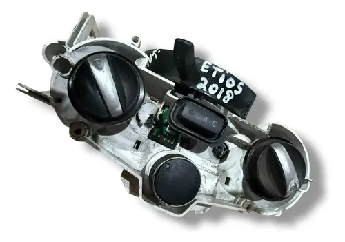 Comando Ar Condicionado Toyota Etios 2017/2018 A2c84833700