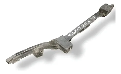 Guia Parachoque Tras Esquerdo Dodge Journey 2012 - 05178413