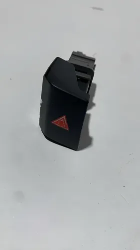 Botão Pisca Alerta Toyota  Corolla Xei 2.0 2016 Água