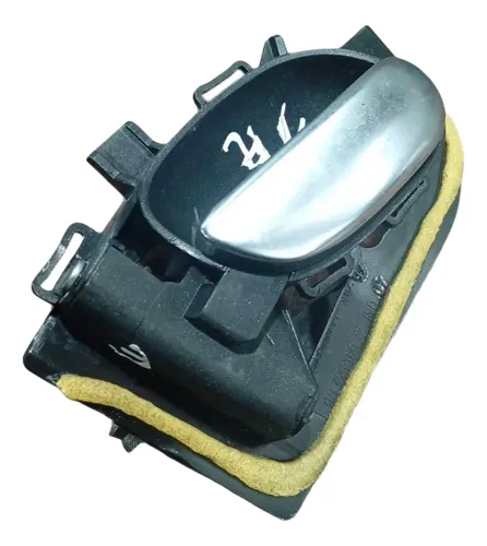 Maçaneta Traseira Esquerda Peugeot 207 2011 2012 9623698477 Prateado Traseira