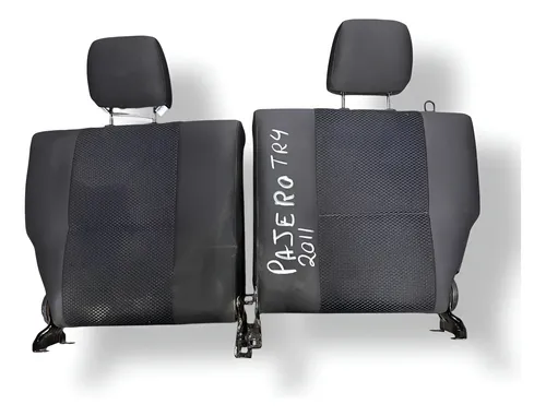 Encosto Traseiro  Mitsubishi  Pajero Tr4 2.0 2011 2012 2013  Preto