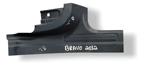 Acabamento Soleira Traseira Direita Bravo 2012 735384598 Preto