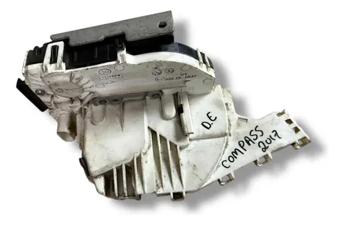 Fechadura Dianteira Esquerdo Jeep Compass 2017 A 21 A052111