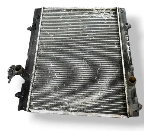 Radiador Agua Toyota Etios Sedán 2014 2015 2016 Bc4229000010