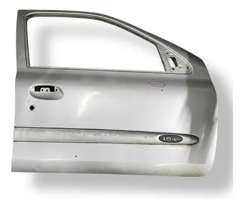 Porta Dianteira Direita Renault Clio 2007 2008 Detalhe Dianteira Direita Prateado