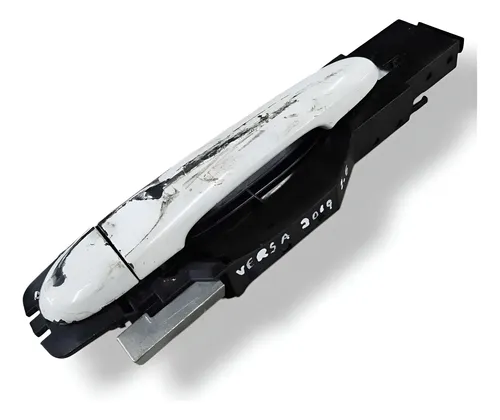 Maçaneta Externa Traseira Esquerda Nissan Versa 1.6 S 2020 Branco Traseira