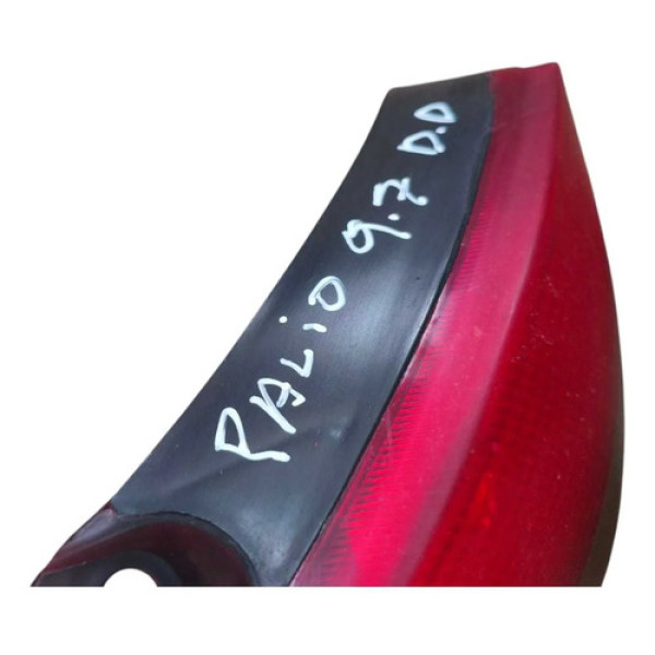 Lanterna Traseira Direita Fiat Palio 1997 1998 1999 2000  Direito/passageiro Vermelho