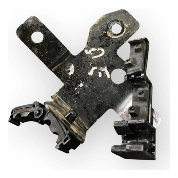 Suporte Tubo Freio Dianteiro Esquerdo Gm S10 2014 94729633