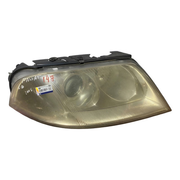 Farol Direito Vw Passat 2001 2002 Até 2005 3b0941016an Direito