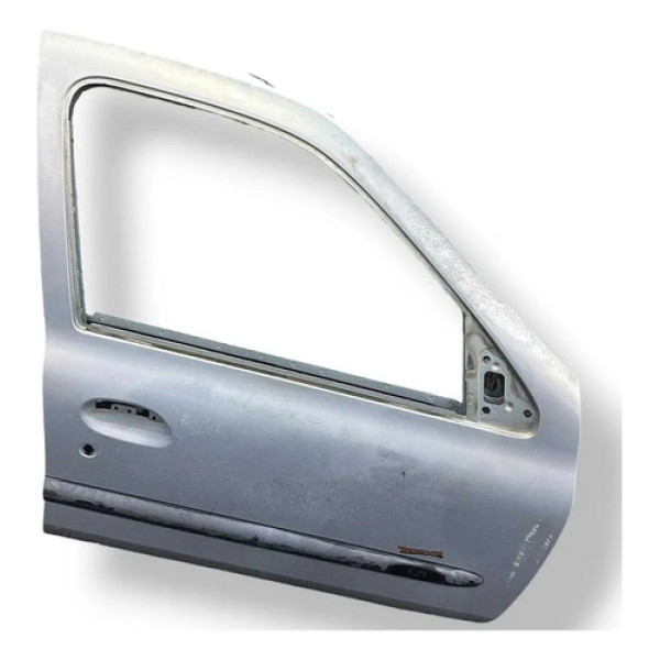 Porta Dianteira Esquerda 4p Renault Clio 2002 2003 2004 05 Dianteira Esquerda Prateado