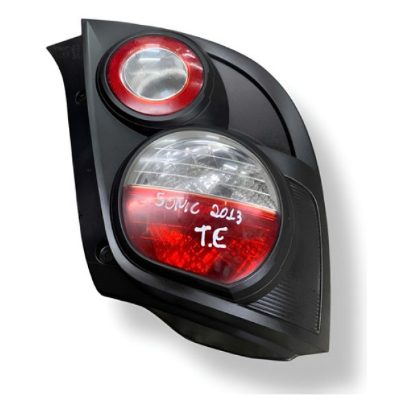 Lanterna Traseira Esquerda Chevrolet Sonic 2013 2014 2015 Esquerdo/motorista Água