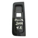Moldura Botão Vidro Traseiro Esquerdo Gm Onix 2014 94773047