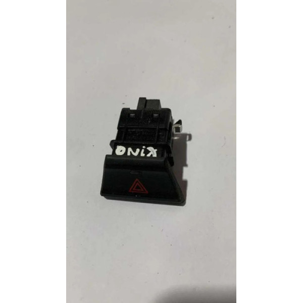 Botão Pisca Alerta Chevrolet Onix 2012 52046393 Água