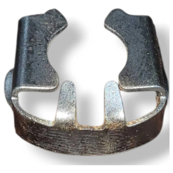 Trava Bico Injetor Chevrolet Celta 2003 2004 2005 2006 220v